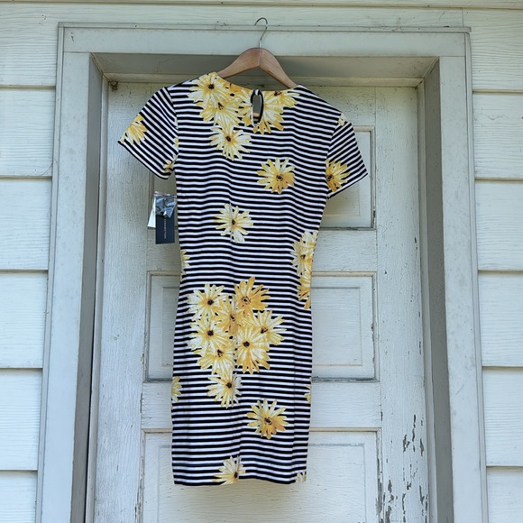 Stripes and Flowers mini dress sz 6 - Picture 2 of 10